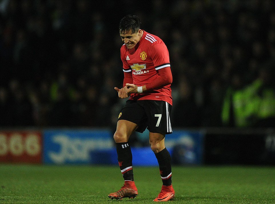 Sanchez tiếc đứt ruột khi bỏ lỡ cơ hội ghi bàn ra mắt Man Utd
