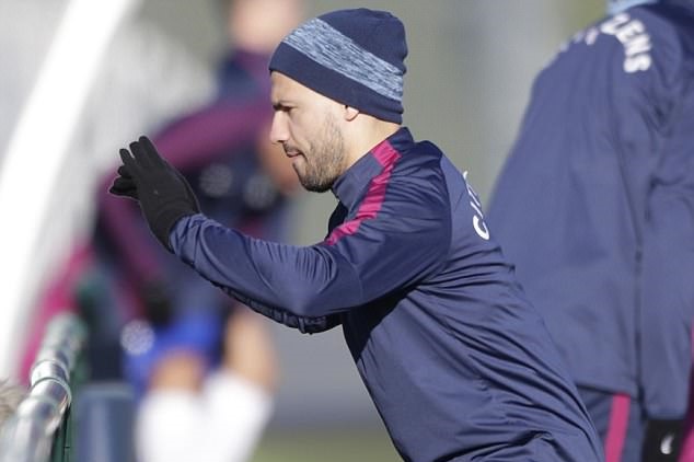 Ảnh bài viết Sợ Pep một phép, Aguero không dám lơ là trên sân tập Man City