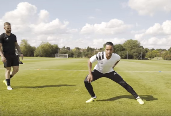 Cùng Theo Walcott học cách bứt tốc nhanh nhất trên sân