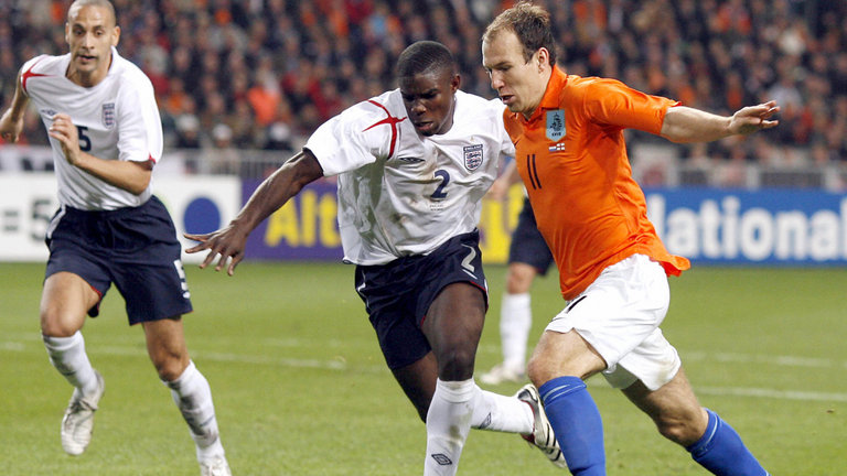 Top 10 cầu thủ từng là "trò hề" của truyền thông (Phần 2): Micah Richards và niềm tiếc nuối của người Anh