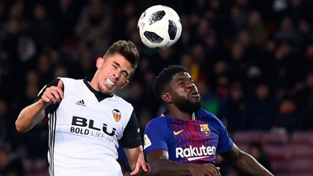 Ảnh bài viết Sao Valencia tiết lộ bị Luis Suarez nhục mạ trên sân