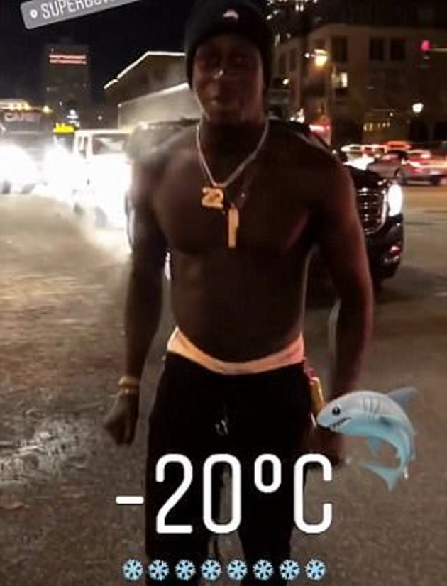 Ảnh bài viết Benjamin Mendy khoe cơ bắp cuồn cuộn dưới cái lạnh -20 độ C