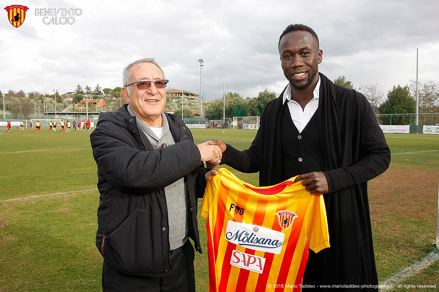 Ảnh bài viết 'Mê cổ tích', Sagna quyết định gia nhập Benevento