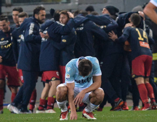 Lazio thất bại, top 4 Serie A lại căng như dây đàn