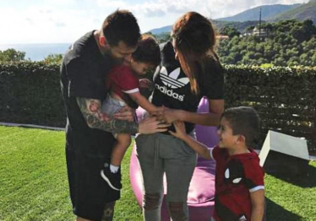 Messi công bố tên của thiên thần thứ 3
