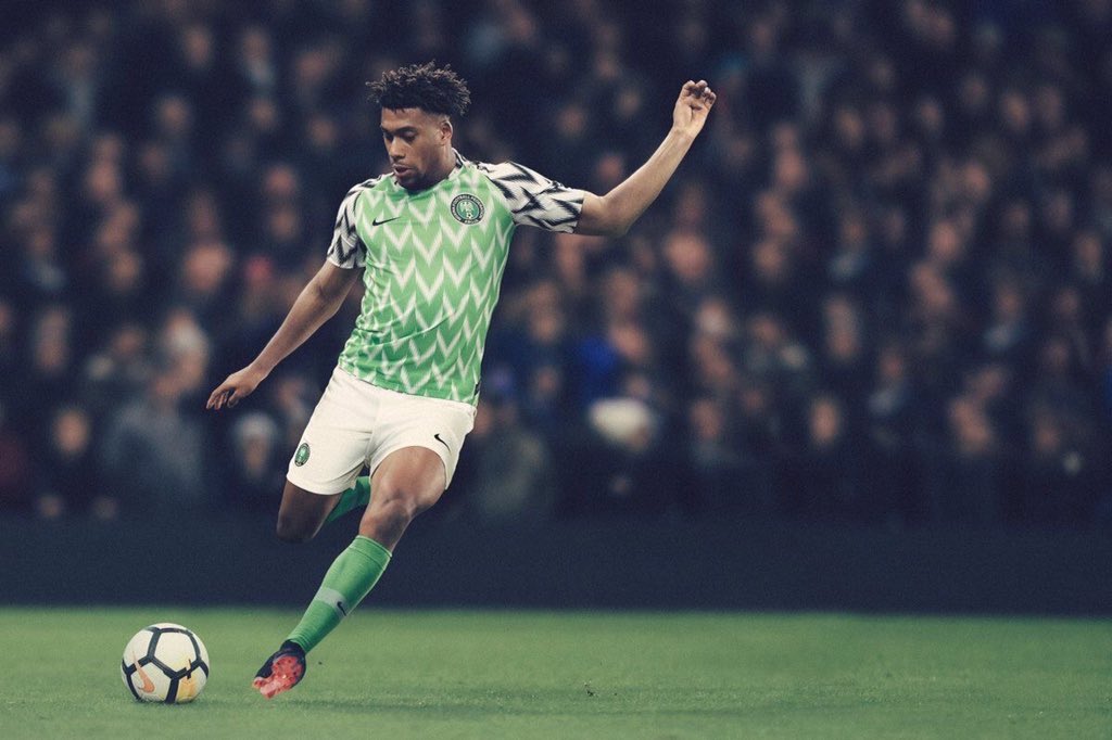 Đại bàng xanh Nigeria tung áo đấu World Cup 2018 cực chất