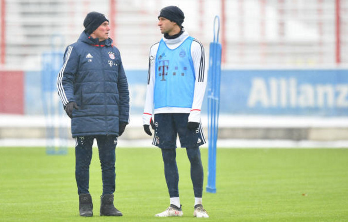 Muller trở lại tập luyện cùng Bayern sau nghi án chấn thương