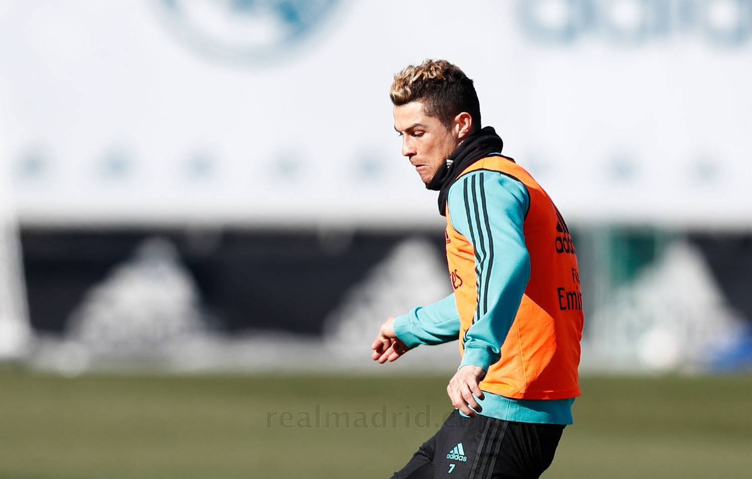 Ảnh bài viết Ronaldo nỗ lực gấp bội trên sân tập Real Madrid