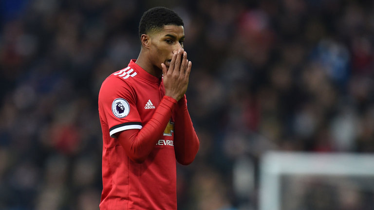 Quan điểm: Mua Sanchez, Mourinho làm hại Rashford?