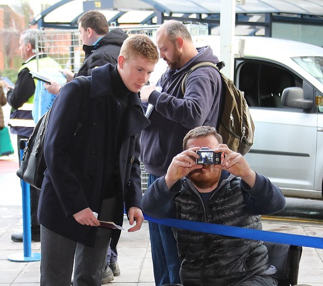 Ảnh bài viết Dàn sao Man City lên máy bay, sẵn sàng chiến Basel