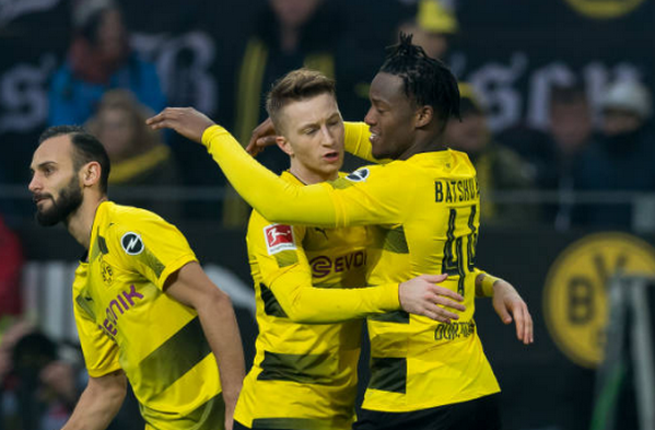 Sau vòng 22 Bundesliga: Biểu tượng trở lại, Dortmund tạm thở phào