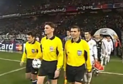 Man City cẩn thận, Basel từng làm khổ Man Utd thế này