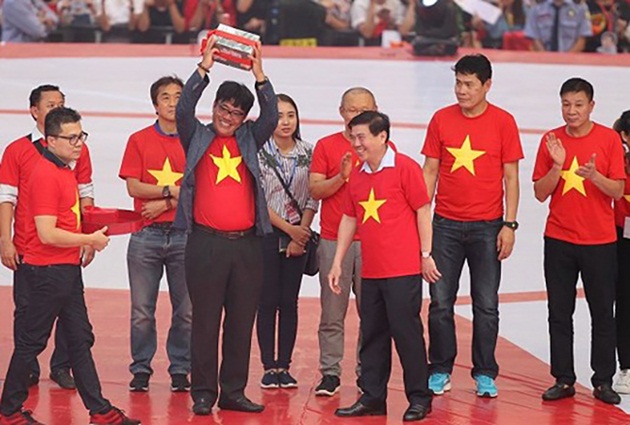 Thưởng Tết VĐV Việt Nam: Nhìn U23 Việt Nam mà thèm!