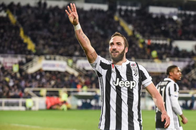 Ảnh bài viết Đáp trả chỉ trích, Higuain: "Ngồi nhà thì cái gì chẳng dễ"