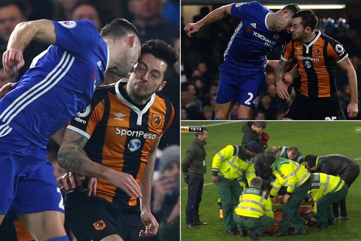Gary Cahill đau lòng vì pha va chạm khiến đàn em treo giày ở tuổi 26