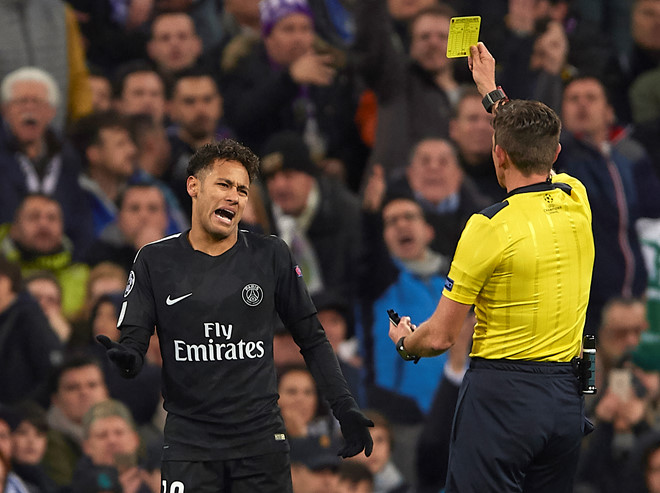 Chủ tịch PSG: 'Trọng tài nâng đỡ Real Madrid'