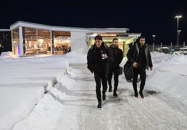 Ảnh bài viết Quên giá lạnh, Arsenal hăng say tập luyện tại Thụy Điển