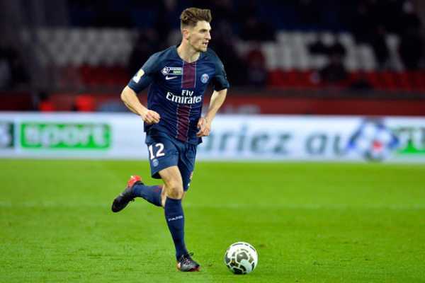 Chuyển nhượng MU: Quỷ đỏ ngã giá mua Meunier, Arsenal và Chelsea nhăm nhe "cướp" Shaw