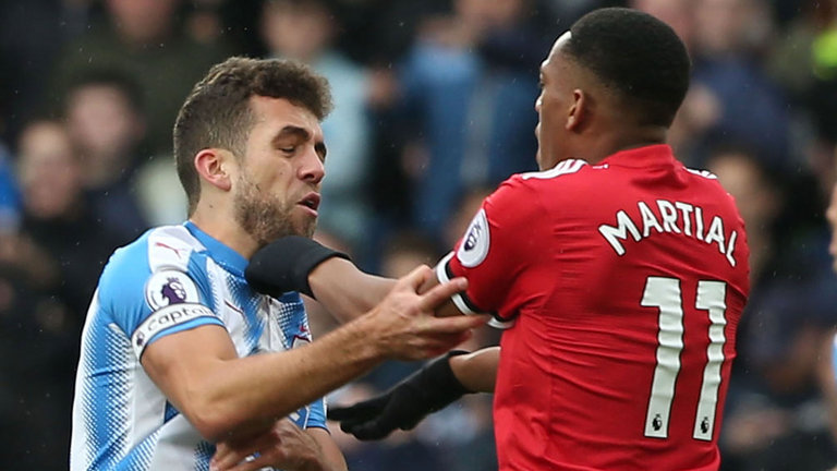 00h30 ngày 18/02, Huddersfield vs Man United: Trả thù triệt để