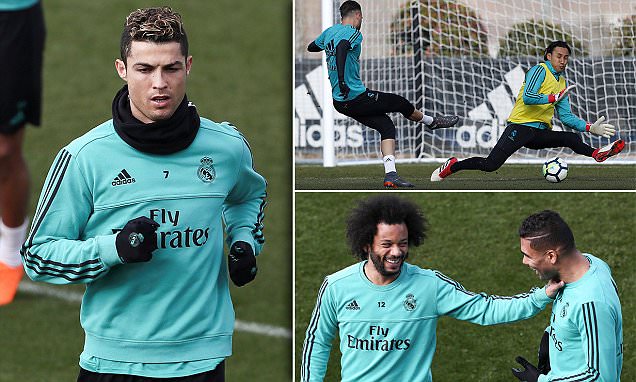 Ảnh bài viết Hạ PSG, Ronaldo và đồng đội hưng phấn trên sân tập