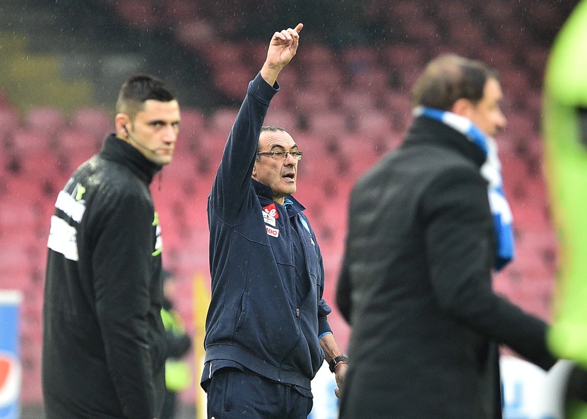 Napoli thiết lập kỷ lục, Sarri vẫn không hài lòng
