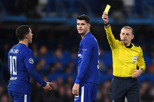 Fan Chelsea mỉa mai Morata: Đến dự bị cũng không xứng
