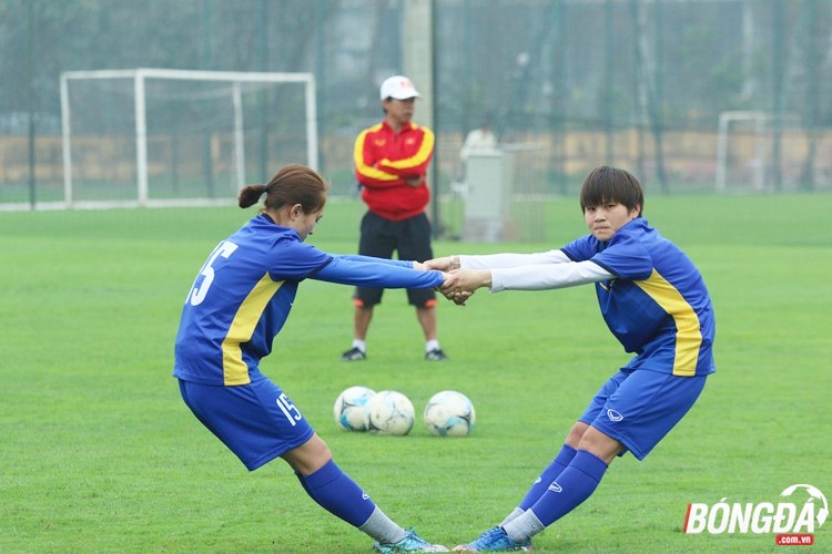 Ảnh bài viết ĐT nữ Việt Nam hào hứng tập luyện ngày đầu xuân