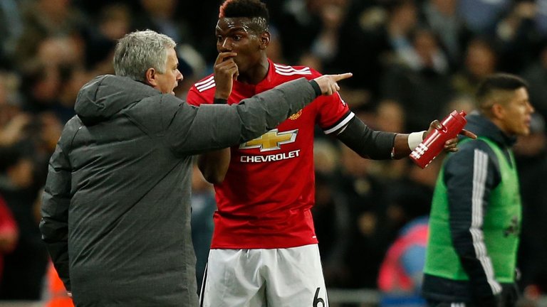 SỐC: Chiến Sevilla, Mourinho tiếp tục loại Pogba