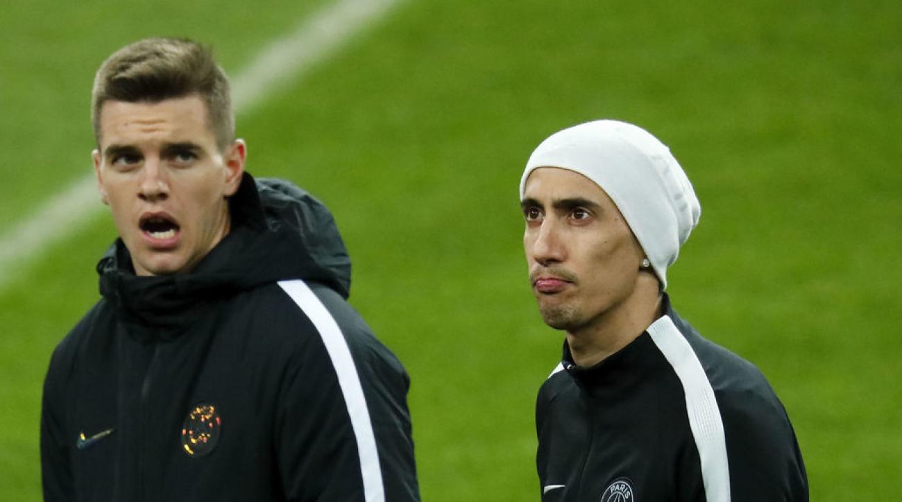 Di Maria khoe cú lắc mông 'thần thánh' tại hộp đêm