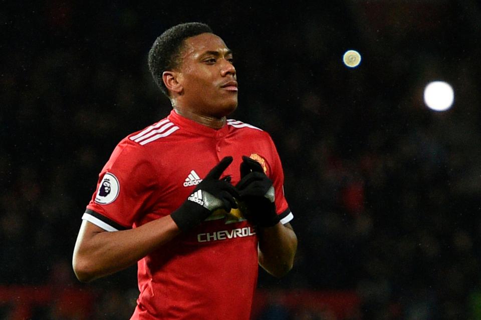 Ảnh bài viết 'Gã khổng lồ' trải thảm đỏ đón Martial