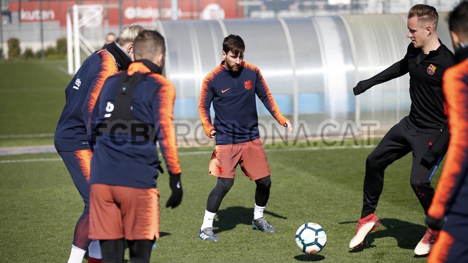 Ảnh bài viết Messi và đồng đội tiếp tục hành trình tìm kiếm cú ăn ba