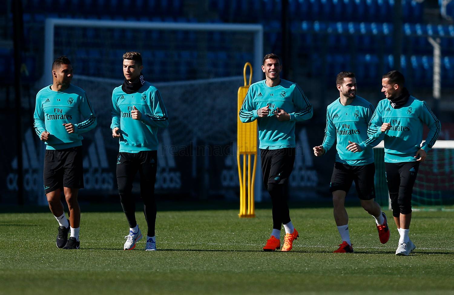 Ảnh bài viết Nụ cười đã trở lại trên sân tập Real Madrid