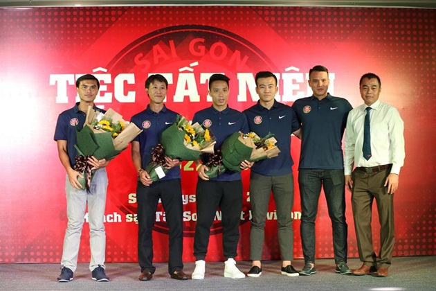 Ảnh bài viết Hàng loạt đội V-League thay tướng: Phiêu lưu như U23 Việt Nam