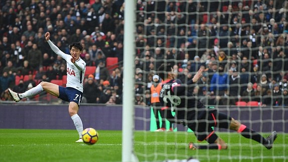 Ảnh bài viết Son Heung-Min tỏa sáng, Tottenham nhẹ nhàng vượt ải Huddersfield 
