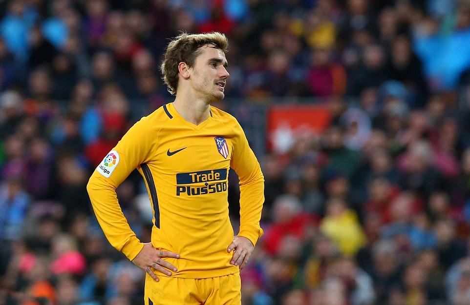Ảnh bài viết Griezmann thẫn thờ nhìn chức vô địch xa tầm tay