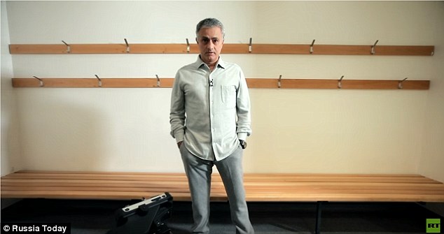 Ảnh bài viết Hè này, Mourinho 'chém gió' trên sóng truyền hình