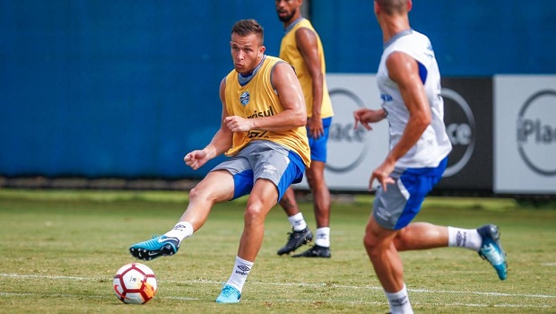 Người nhà xác nhận, Barca sắp hoàn tất hợp đồng chiêu mộ 'Iniesta mới'
