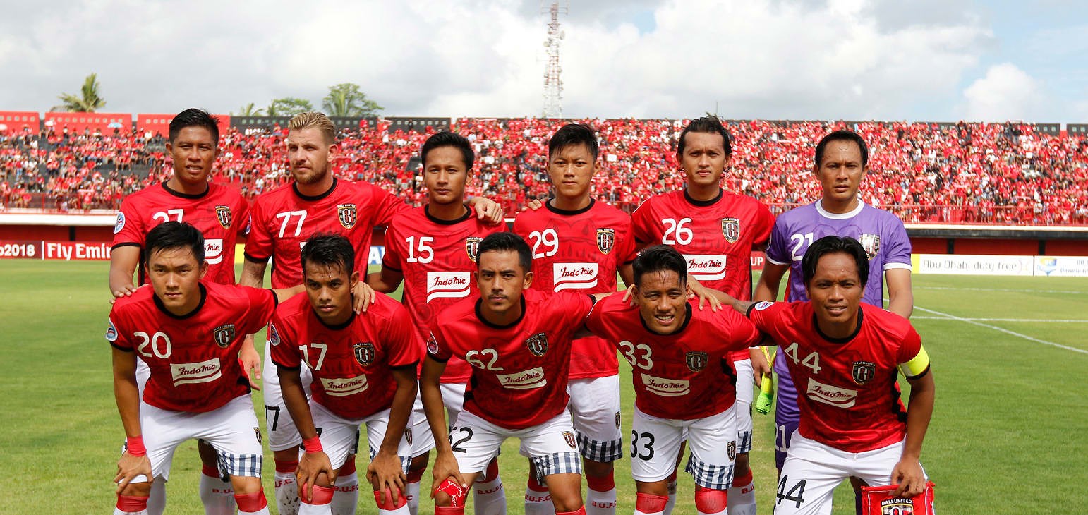 Thủng lưới 3 bàn trong 10 phút, FLC Thanh Hóa thua ngược trên đất Indonesia
