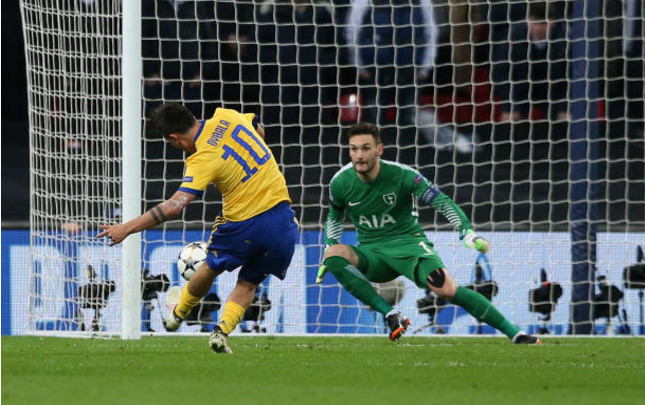 3 phút ngái ngủ, Tottenham tự dâng vé đi tiếp cho Juventus