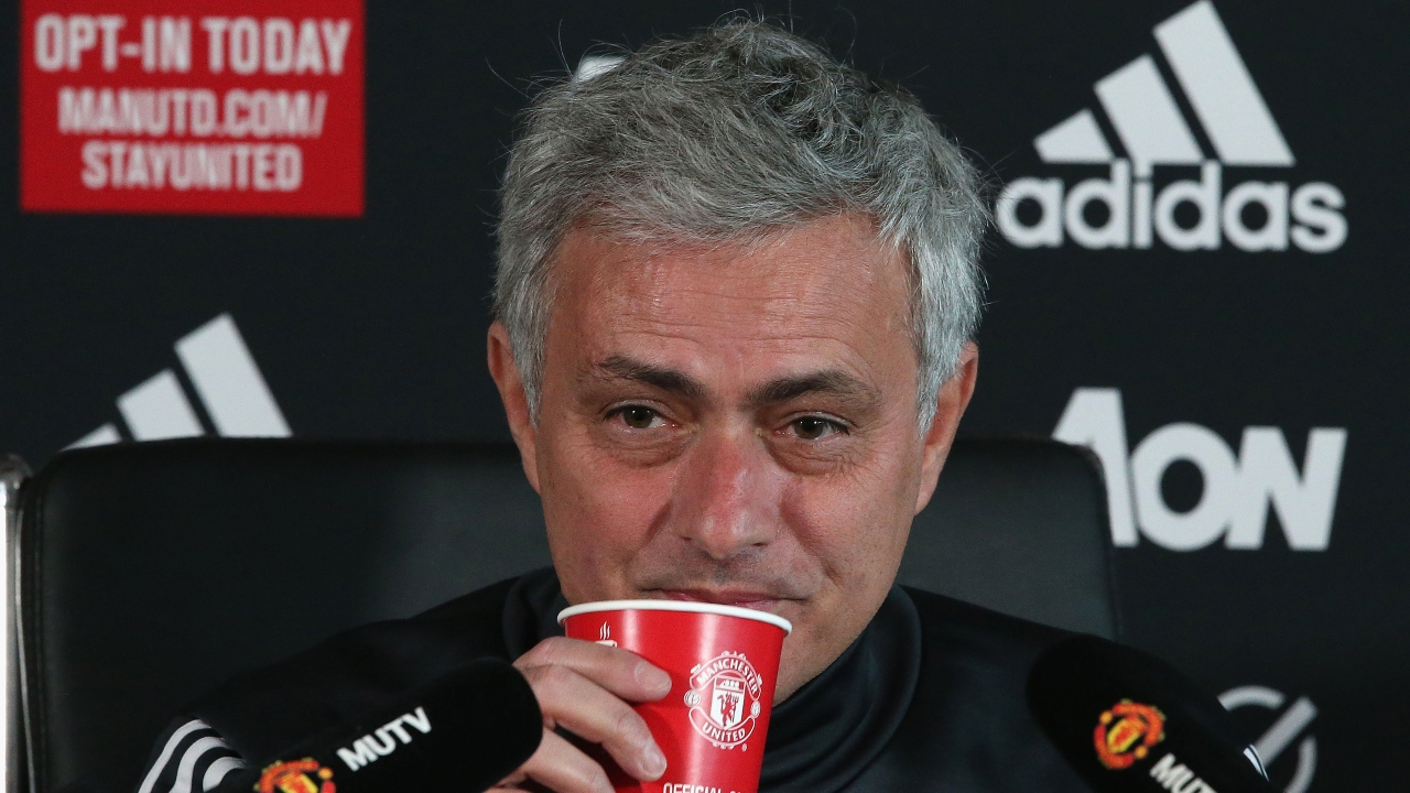 Họp báo trước trận gặp Liverpool, Mourinho nói gì?