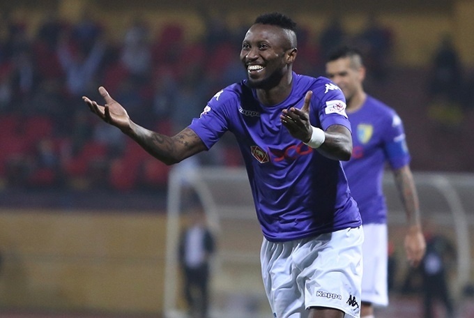 NÓNG: Hà Nội FC xác nhận triệu hồi Hoàng Vũ Samson