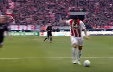 Ảnh bài viết 20 bàn thắng đẹp nhất trong 20 năm sự nghiệp của Claudio Pizarro