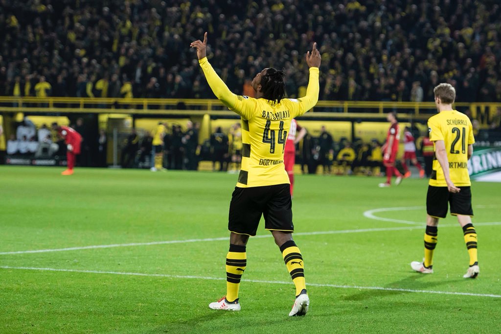 Batshuayi lập cú đúp, Dortmund 'nghẹt thở' giành thắng lợi phút bù giờ