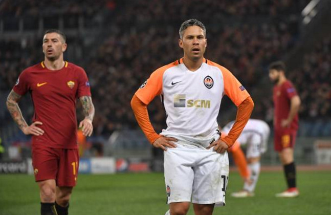 Các ngôi sao Shakhtar thẫn thờ nhìn Roma tạo lịch sử tại Champions League