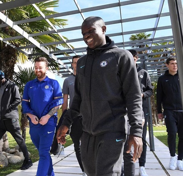 Ảnh bài viết Chelsea đi dạo đầy thoải mái trước trận thư hùng với Barcelona