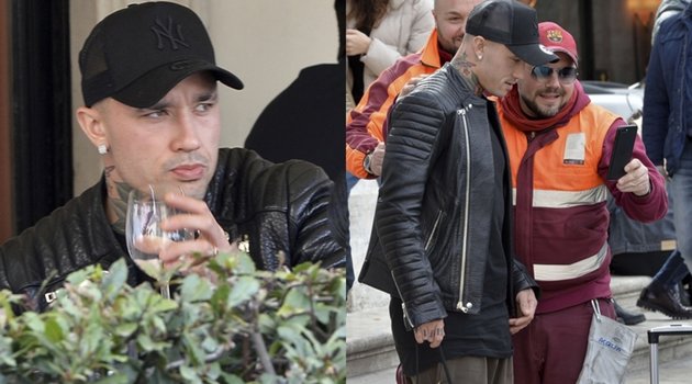 Ảnh bài viết 'Trai hư' của AS Roma được fan vây kín trên phố