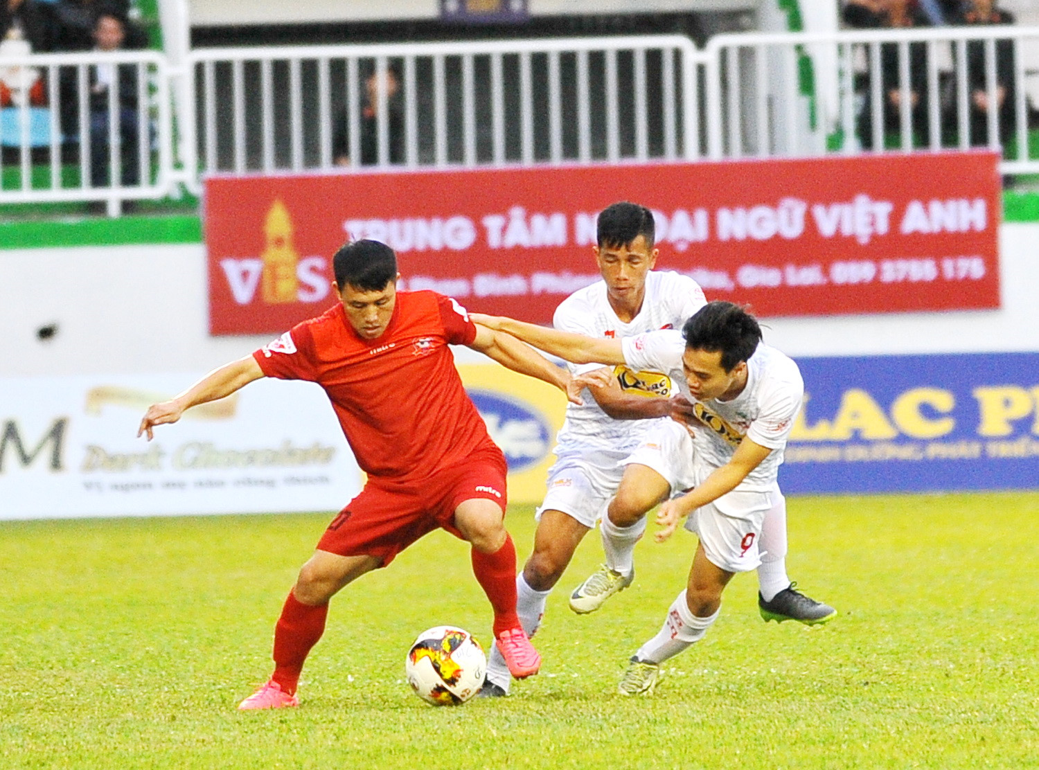 Ảnh bài viết 17h00 ngày 17/03, Hải Phòng vs HAGL: Thử thách "chảo lửa"