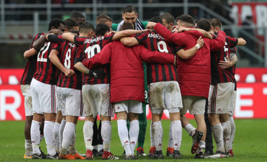 Ảnh bài viết Ngược dòng ngoạn mục, Milan trở lại Serie A với 3 điểm