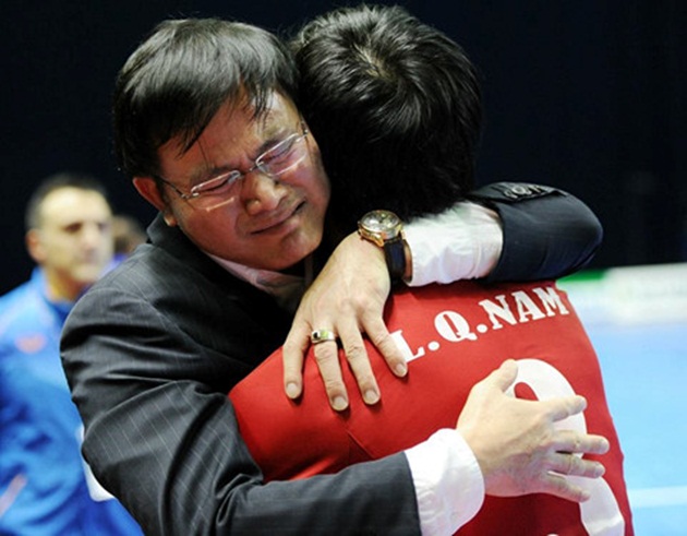 Ảnh bài viết Bầu Tú mong bầu Đức không bỏ bóng đá vì khác biệt quan điểm