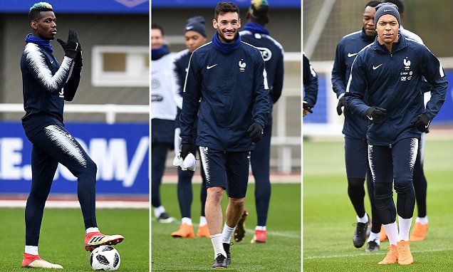 Ảnh bài viết Pogba làm đủ trò khuấy động sân tập tuyển Pháp